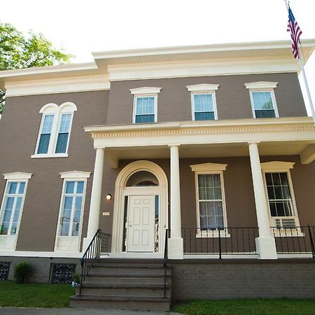 Beacon Hotel Oswego Dış mekan fotoğraf