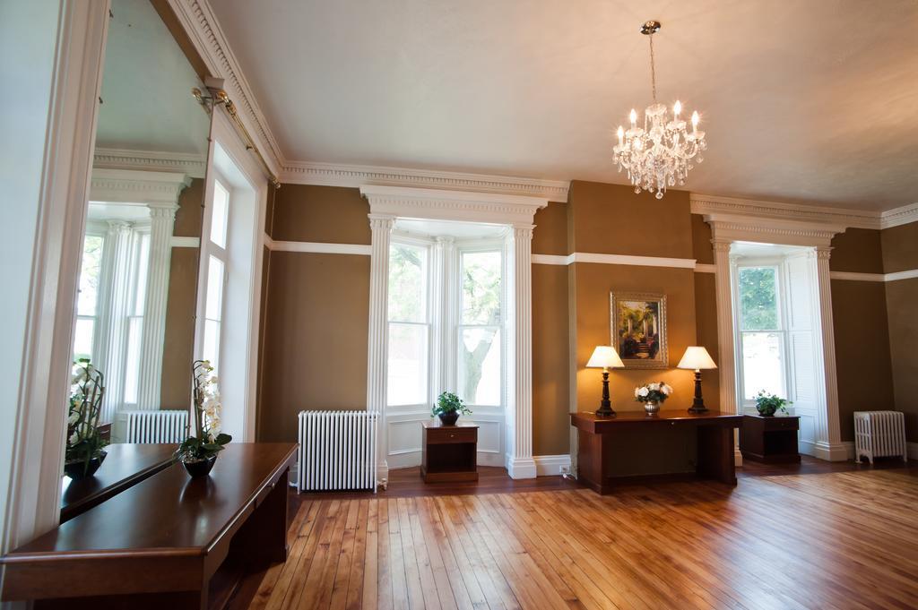 Beacon Hotel Oswego Dış mekan fotoğraf