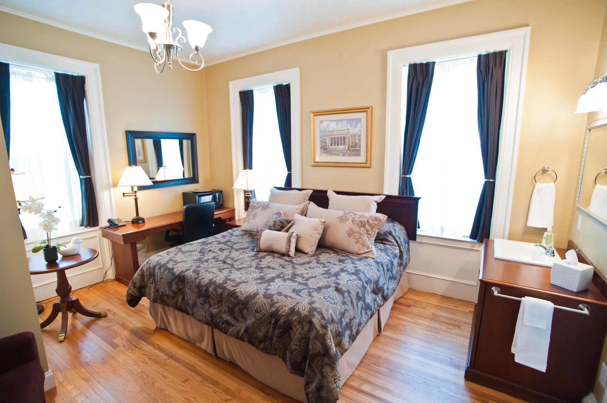 Beacon Hotel Oswego Dış mekan fotoğraf